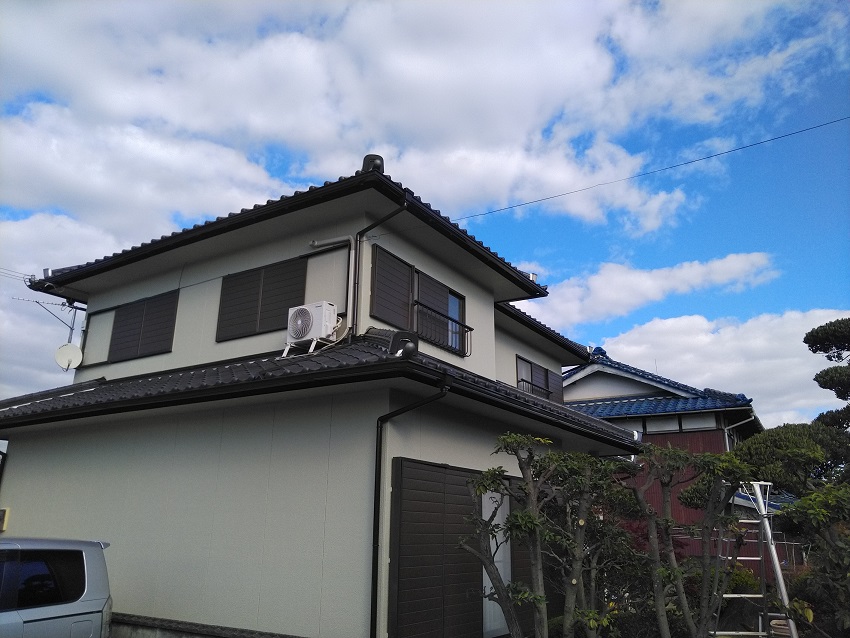 今日は昼から少し寒くなってきました。